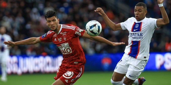 法甲焦点战：布雷斯特VS巴黎圣日尔曼——赛前深度剖析与比分预测