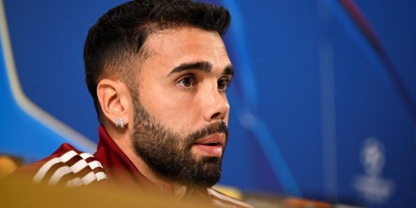 阿森纳女足迎战本菲卡：卫冕之路的关键考验